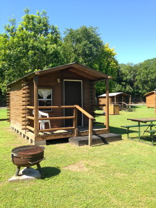 IMG 7386 225x300 Cabins